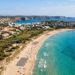 Vacaciones en Menorca: 7 noches en un aparthotel con vistas al mar y todo incluido desde 490€ p.p.