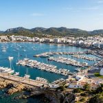 Escapada solo para adultos en Ibiza: aparthotel en la zona del West End desde 69€ p.p./noche