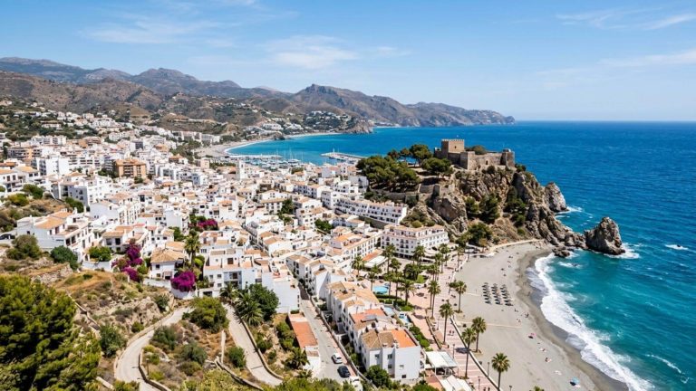Última hora: hotel 4* en la Costa Tropical con desayuno incluido desde 79€ p.p./noche