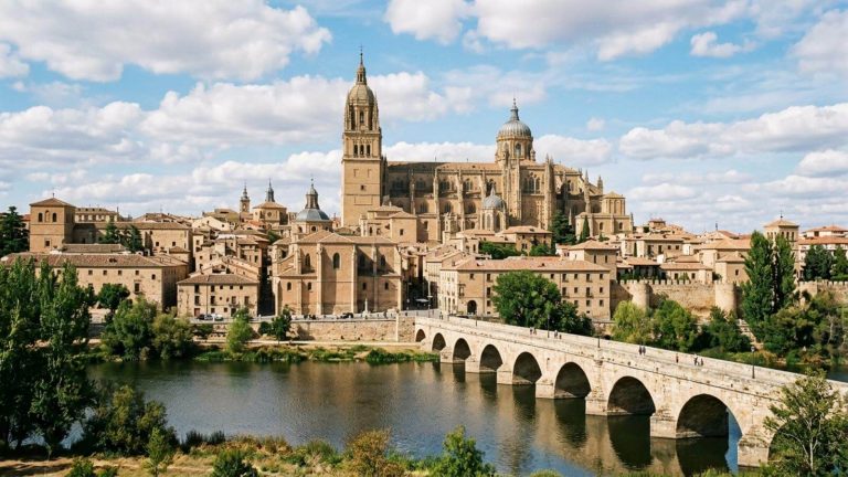 Última hora: hotel 4* en el centro histórico de Salamanca desde 29€ p.p./noche