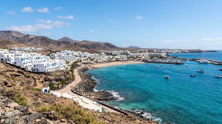 Octubre de lujo en Lanzarote: impresionante hotel 5* desde 91€ p.p./noche