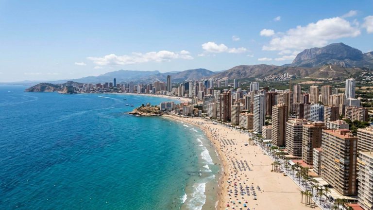 Acogedor hotel en Benidorm con todas las comidas incluidas desde 57€ p.p./noche