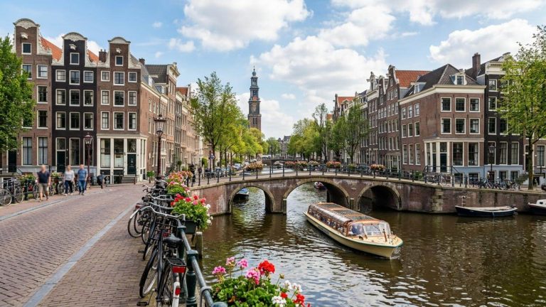 Vuelos a Ásterdam desde 83€ ida y vuelta