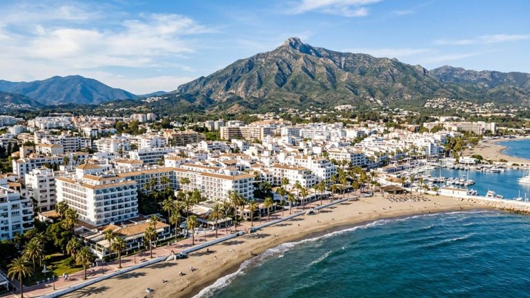 Final de verano en Marbella: hotel de diseño con media pensión desde 67€ p.p./noche