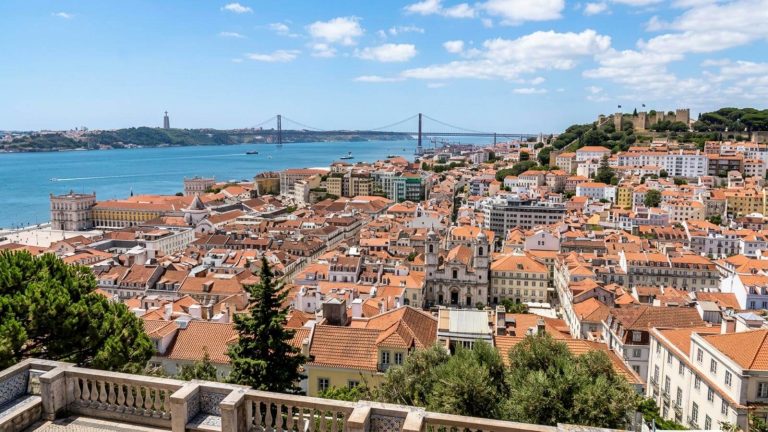 Vuelos a Lisboa + 4 noches en un hotel 4* desde 275€ p.p.