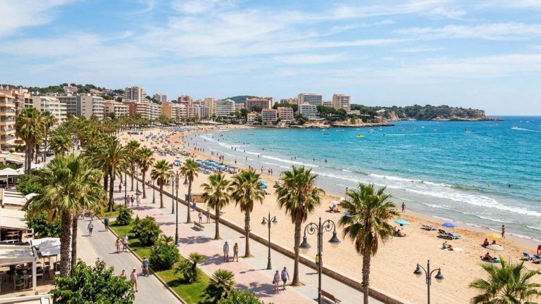 Vacaciones en Salou: 7 noches en un aparthotel 4* cerca de la playa desde 47€ p.p.