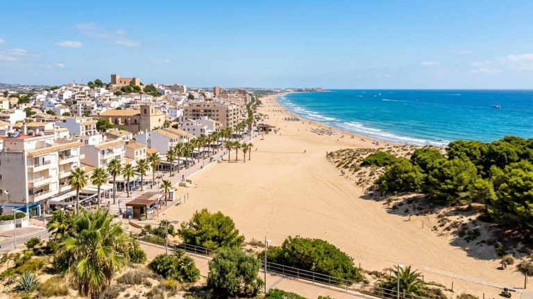 Vacaciones en Guardamar del Segura: 7 noches en un hotel con vistas al mar desde la habitación desde 261€ p.p.