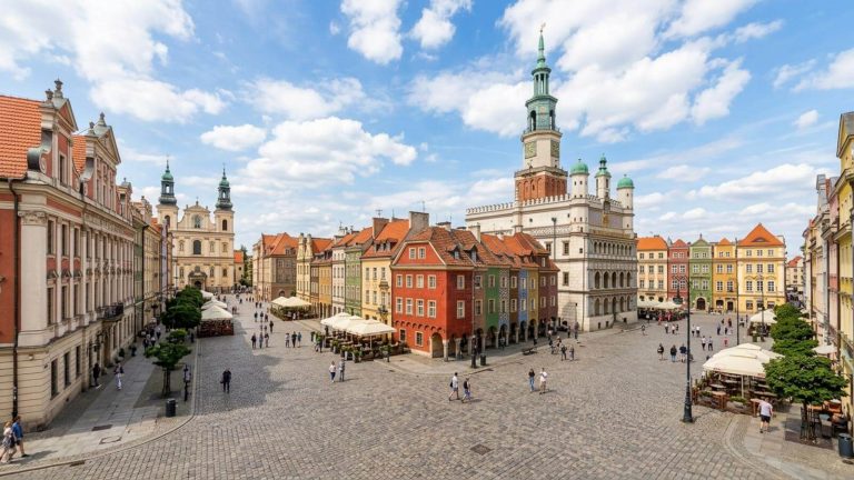 Mercados navideños en Poznań: magnífico aparthotel en el centro desde 22€ p.p./noche